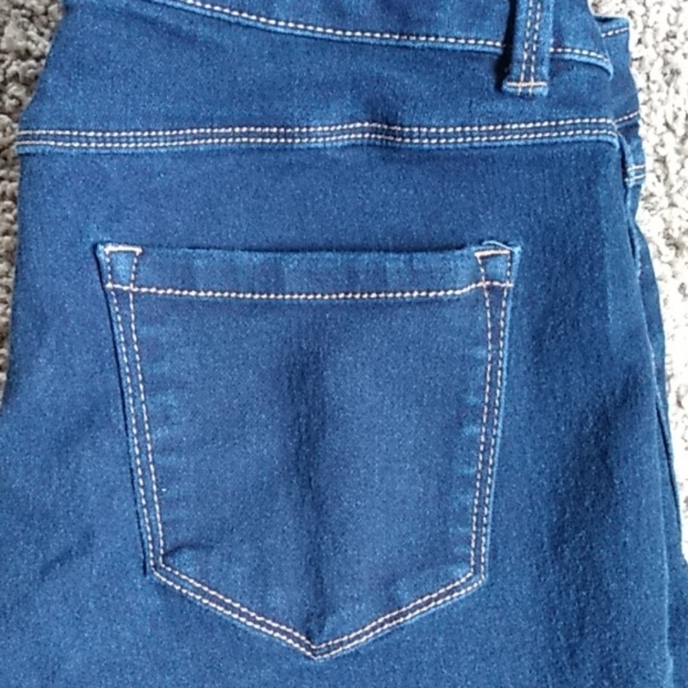 EUC Dark Wash 👖